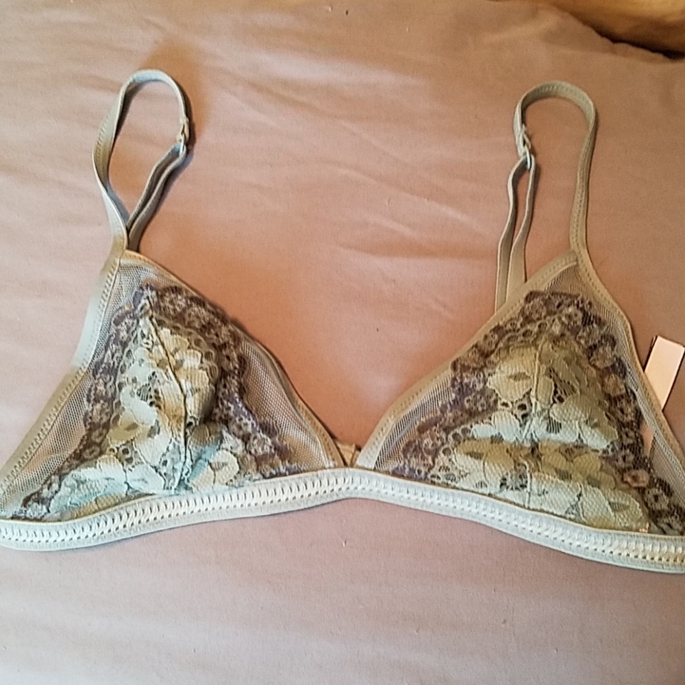 NWOT Victoria's Secret bralette
